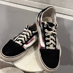 Vans Black and Red Plaid Sneakers 9.5